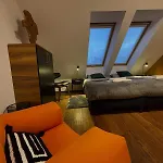 Three Stories In Old Center With Castle View And Terrace *