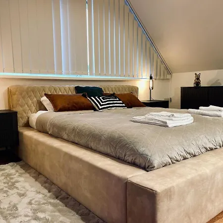 Three Stories In Old Center With Castle View And Terrace Apartman Pozsony