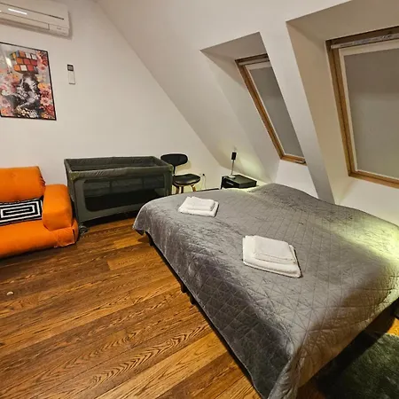 Lejlighed Three Stories Apartment, 3br, Old Center, Castle View And Terrace *